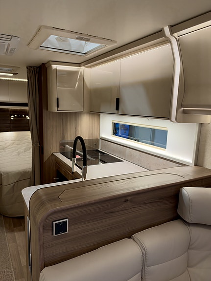 KABE 600 CXL KS – NY 2027 MODELL TOPPMODELLEN FRA KABE – EKTE PREMIUM, HELÅRS KOMFORT OG EN FANTASTISK PLANLØSNING! 9 of 30