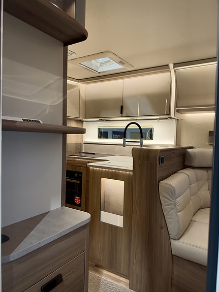 KABE 600 CXL KS – NY 2027 MODELL TOPPMODELLEN FRA KABE – EKTE PREMIUM, HELÅRS KOMFORT OG EN FANTASTISK PLANLØSNING! 4 of 30