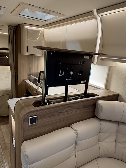 KABE 600 CXL KS – NY 2027 MODELL TOPPMODELLEN FRA KABE – EKTE PREMIUM, HELÅRS KOMFORT OG EN FANTASTISK PLANLØSNING! 10 of 30