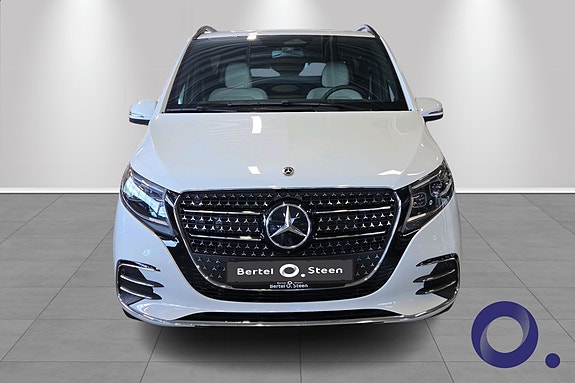 Mercedes-Benz V300 d 8 of 30
