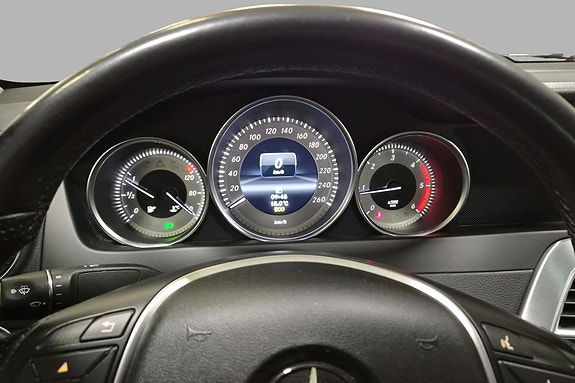 Mercedes-Benz C180 13 of 30