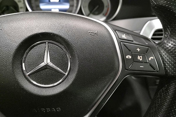 Mercedes-Benz C180 29 of 30