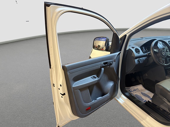 Volkswagen Caddy 13 of 30