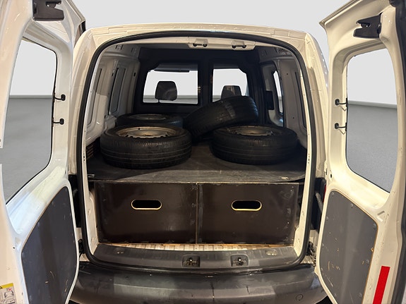 Volkswagen Caddy 9 of 30
