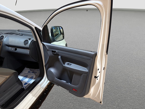 Volkswagen Caddy 12 of 30