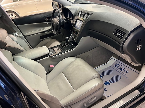 Lexus GS450h 13 of 30