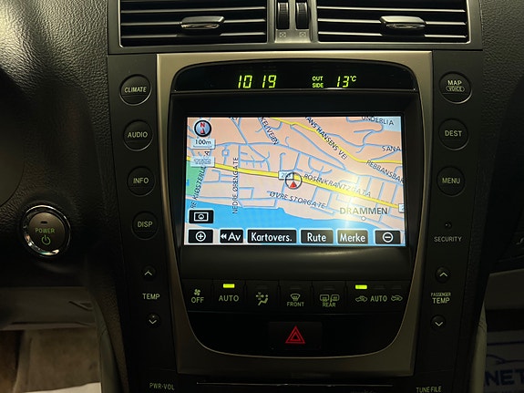 Lexus GS450h 28 of 30