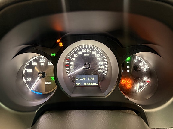 Lexus GS450h 22 of 30