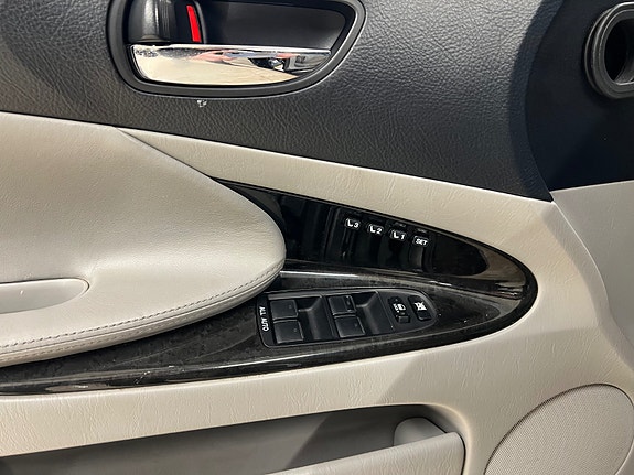 Lexus GS450h 14 of 30