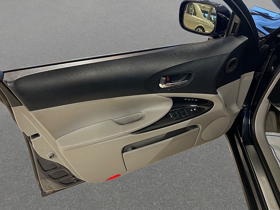 Lexus GS450h 16 of 30