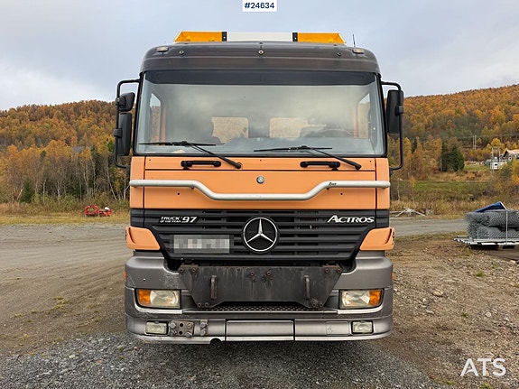 Mercedes-Benz Actros 2540 6x2 krokbil m/ 17T krok og brøyterigget. SE VIDEO 3 of 30