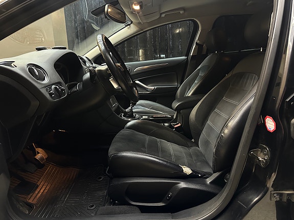 Ford Mondeo 9 of 25