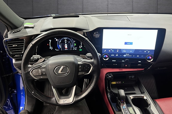 Lexus NX450h 12 of 23