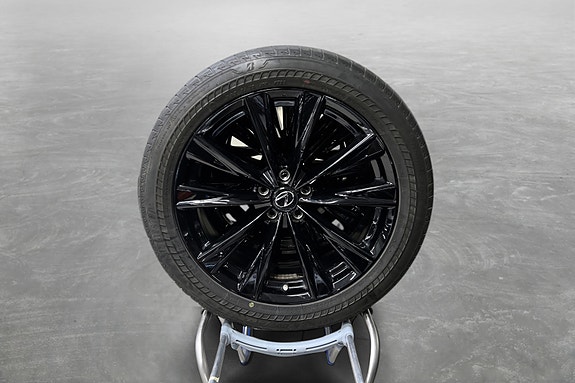 Lexus NX450h 23 of 23