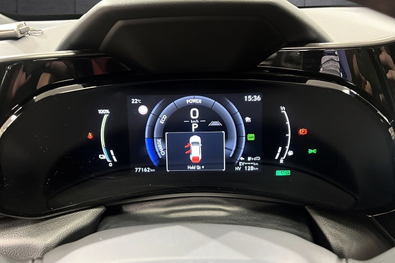 Lexus NX450h 13 of 23