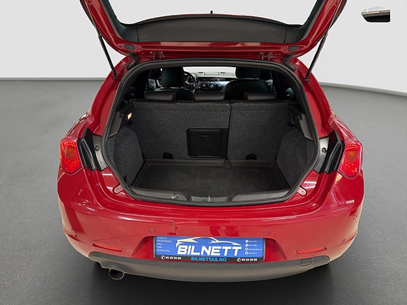 Alfa Romeo Giulietta 8 of 28