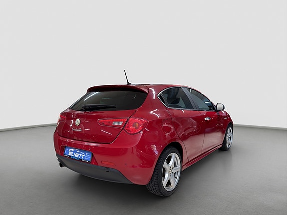 Alfa Romeo Giulietta 7 of 28