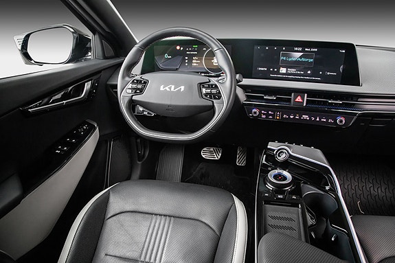 Kia EV6 12 of 26