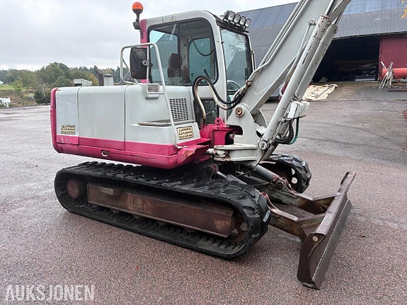 Takeuchi 1997 Takeuchi TB070 8 tonns beltegraver 5 of 17