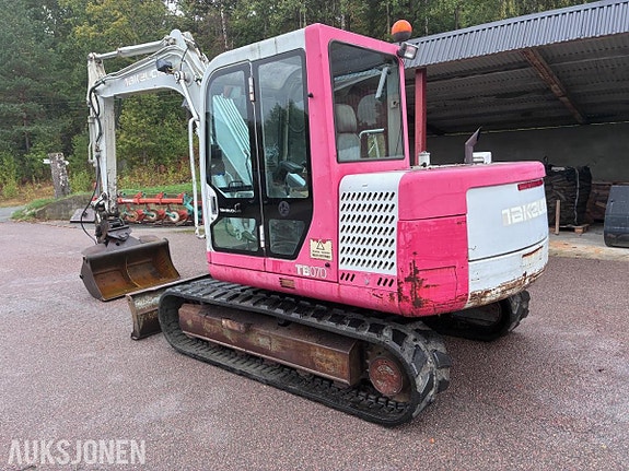 Takeuchi 1997 Takeuchi TB070 8 tonns beltegraver 3 of 17