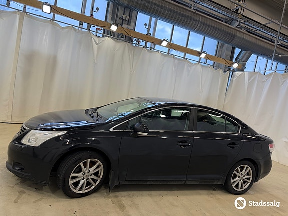 Toyota Avensis 8 of 10
