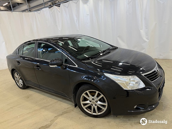 Toyota Avensis 3 of 10