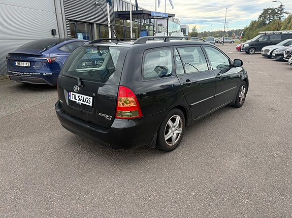 Toyota Corolla 5 of 18