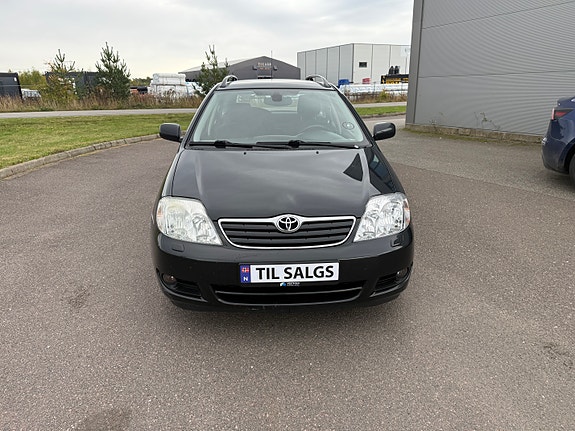 Toyota Corolla 2 of 18