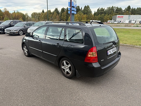 Toyota Corolla 7 of 18