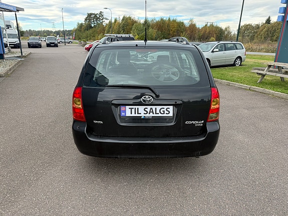 Toyota Corolla 6 of 18
