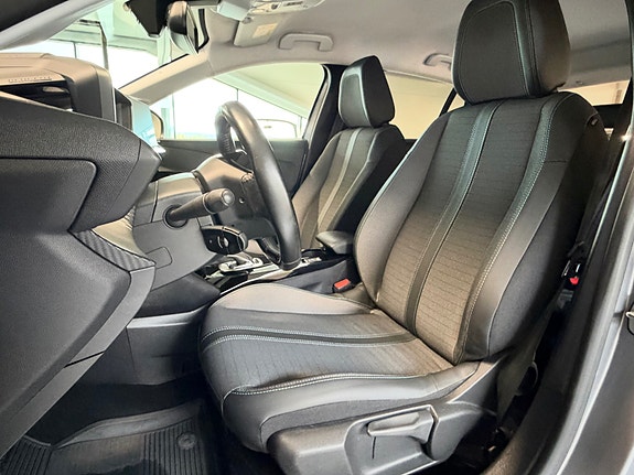 Peugeot 208 10 of 16
