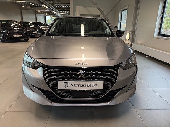 Peugeot 208 9 of 16