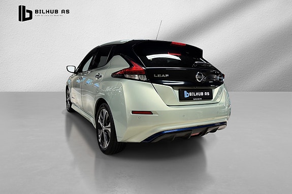 Nissan Leaf 8 of 20