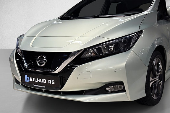 Nissan Leaf 2 of 20