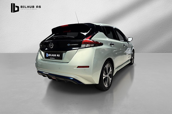 Nissan Leaf 5 of 20