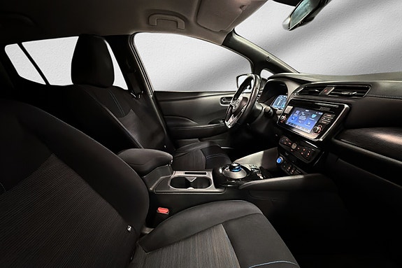 Nissan Leaf 18 of 20
