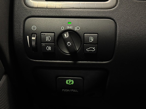 Volvo XC70 21 of 27