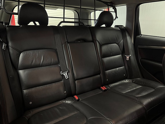 Volvo XC70 13 of 27