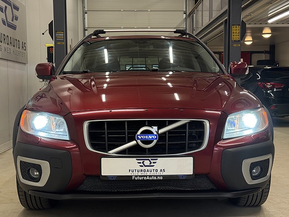 Volvo XC70 10 of 27