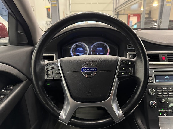 Volvo XC70 15 of 27