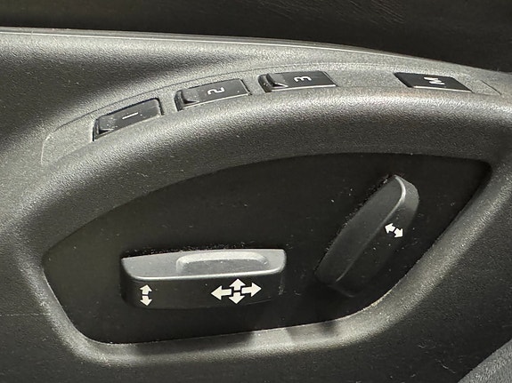 Volvo XC70 20 of 27
