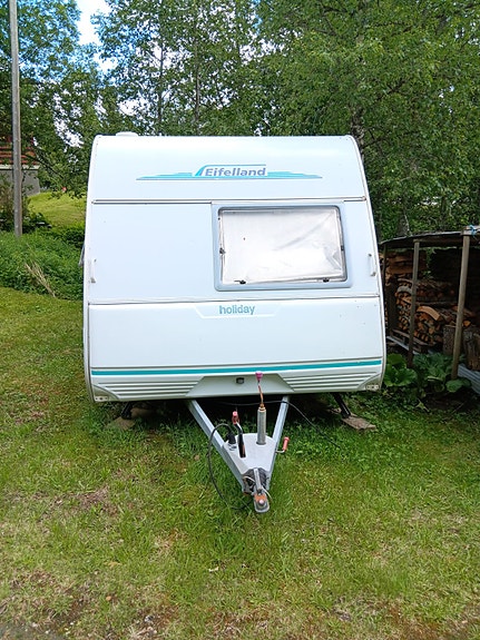 Knaus EIFELLAND HOLIDAY 2 of 17