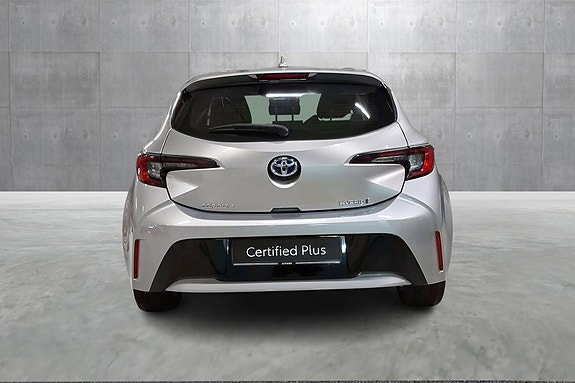 Toyota Corolla 4 of 22