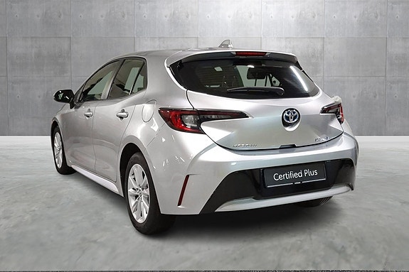 Toyota Corolla 3 of 22