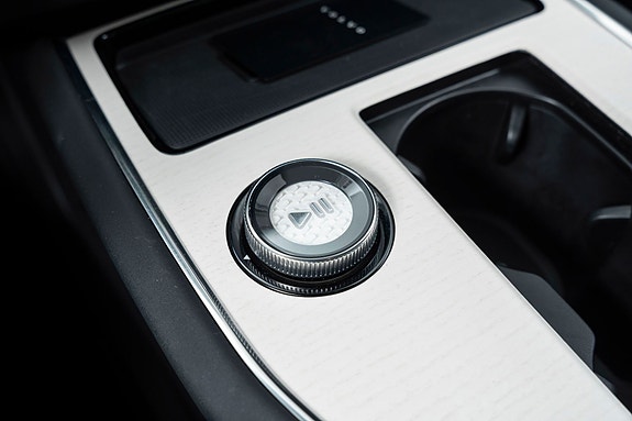 Volvo EX90 19 of 30