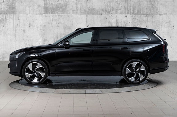 Volvo EX90 6 of 30