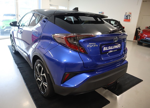 Toyota C-HR 24 of 30