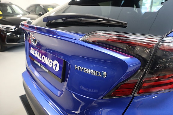 Toyota C-HR 15 of 30