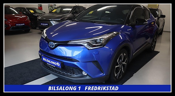 Toyota C-HR 2 of 30