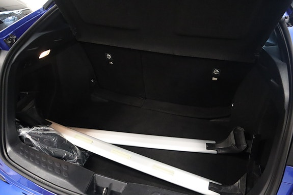 Toyota C-HR 21 of 30